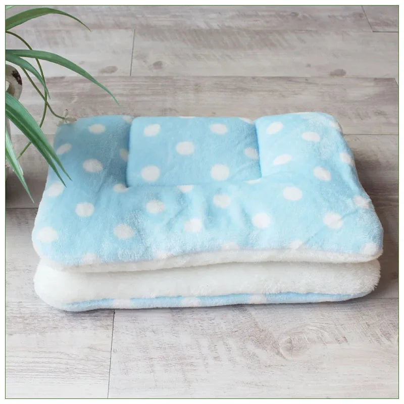 Premium Flannel Pet Blanket - Ultra Soft & Warm Mat