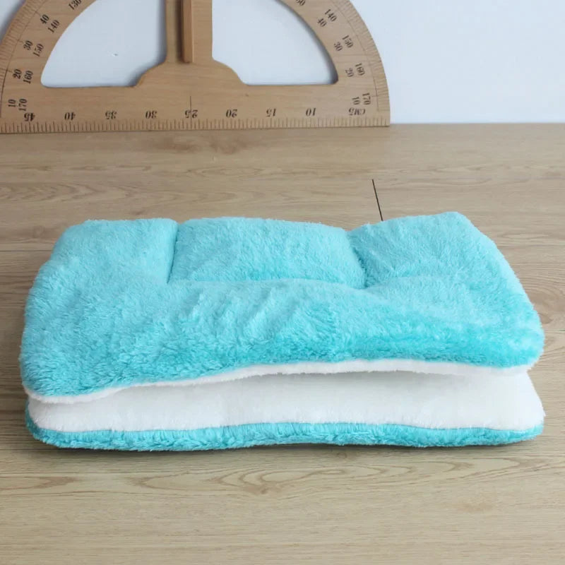 Premium Flannel Pet Blanket - Ultra Soft & Warm Mat